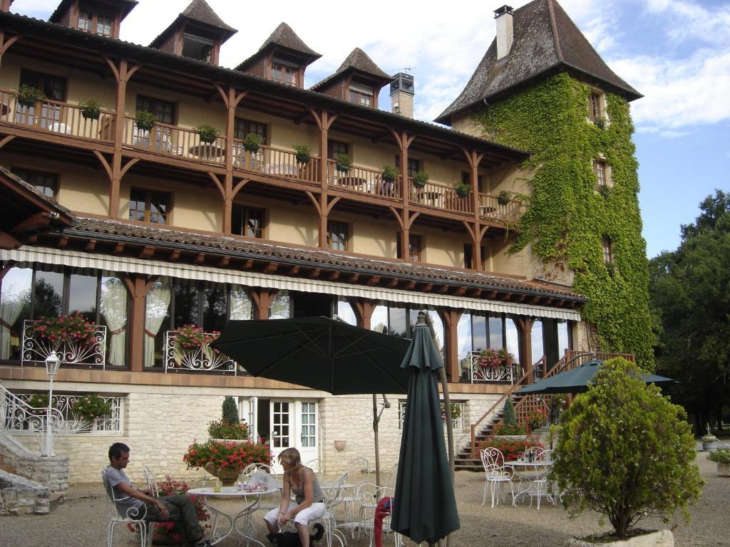 Hotel Restaurant L'Ecluse Antonne-et-Trigonant Exteriör bild